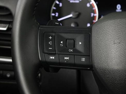 Certified 2026 Nissan Rogue SV FWD image 27