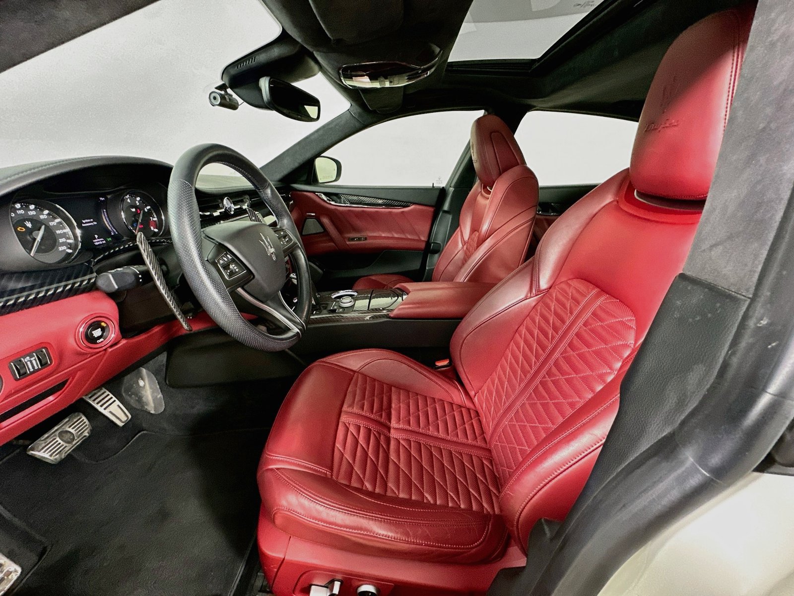 Used 2021 Maserati Quattroporte Trofeo RWD image 35