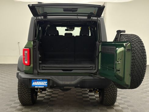 Used 2024 Ford Bronco Everglades AWD/4WD image 10