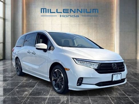 Certified 2024 Honda Odyssey Elite image 7