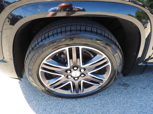 Used 2017 GMC Acadia Denali w/ Technology Package image 25