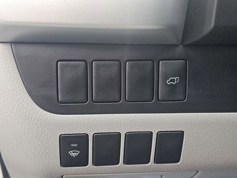 Used 2016 Toyota Highlander XLE image 20