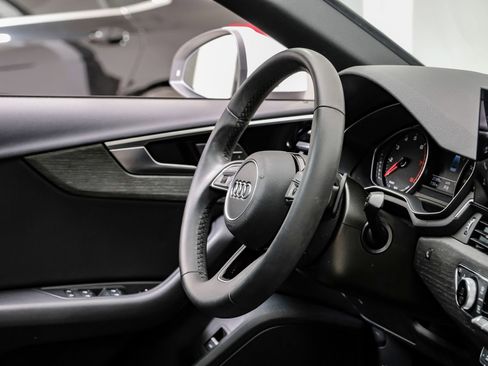 Used 2023 Audi A4 2.0T Premium w/ Convenience Package image 18