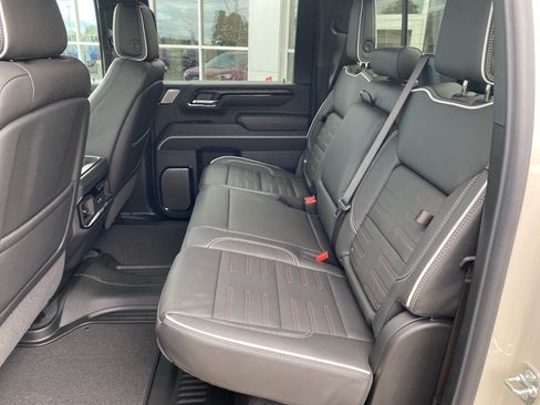 Used 2026 GMC Sierra 2500 AT4X w/ LPO, Black Badging Package AWD/4WD image 26