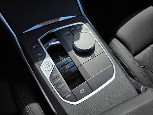 New 2026 BMW 330i Sedan w/ M Sport Package RWD image 15