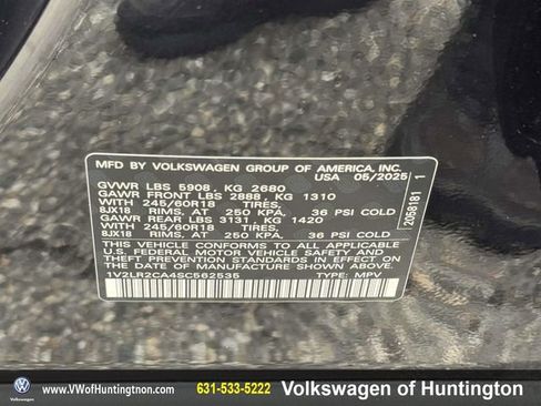 Certified 2025 Volkswagen Atlas SE image 18