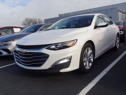 Used 2024 Chevrolet Malibu LT image 1