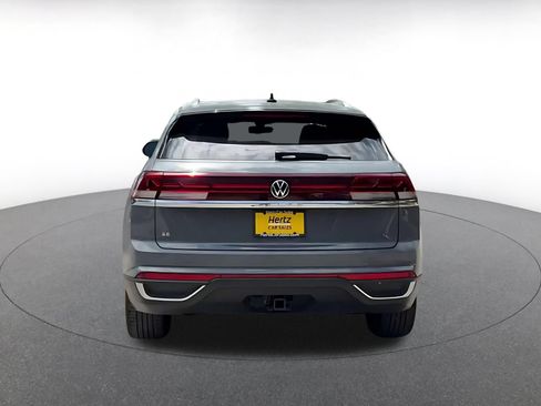 Used 2026 Volkswagen Atlas Cross Sport SE FWD image 11