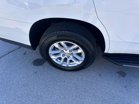 Used 2025 Chevrolet Tahoe LT image 3