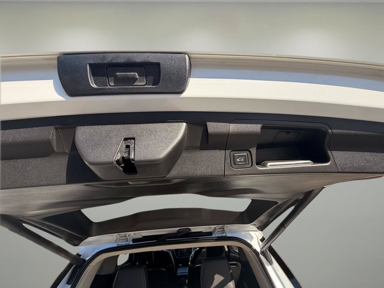 Used 2019 GMC Acadia Denali AWD/4WD image 29