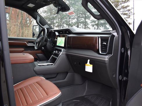 New 2026 GMC Sierra 3500 Denali Ultimate image 5