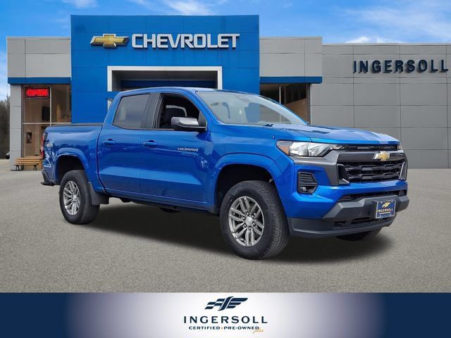 Used 2023 Chevrolet Colorado LT w/ LT Convenience Package II AWD/4WD image 1