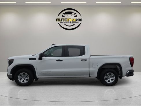 Used 2024 GMC Sierra 1500 Pro w/ Pro Value Package image 4