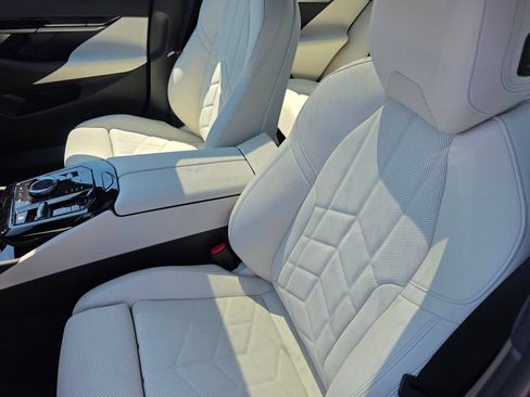New 2027 BMW 530i w/ Premium Package RWD image 8