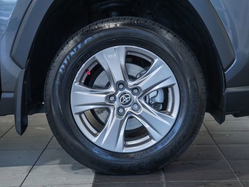 Used 2024 Toyota RAV4 XLE w/ Convenience Package AWD/4WD image 15