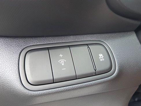 New 2026 Hyundai Venue SEL FWD image 25