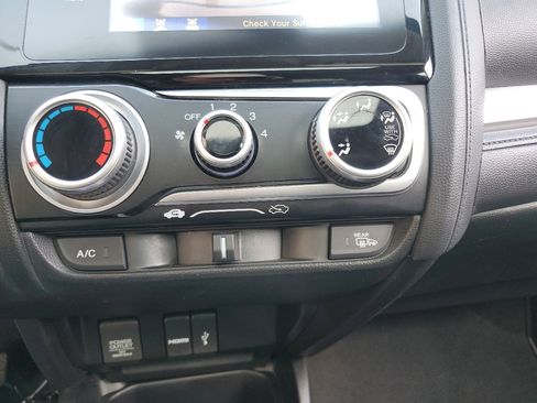 Used 2015 Honda Fit EX-L image 32