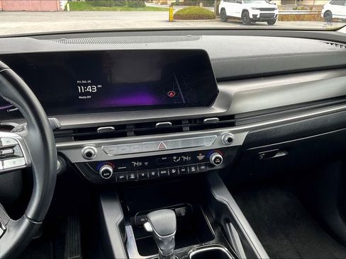 Used 2023 Kia Telluride LX image 6