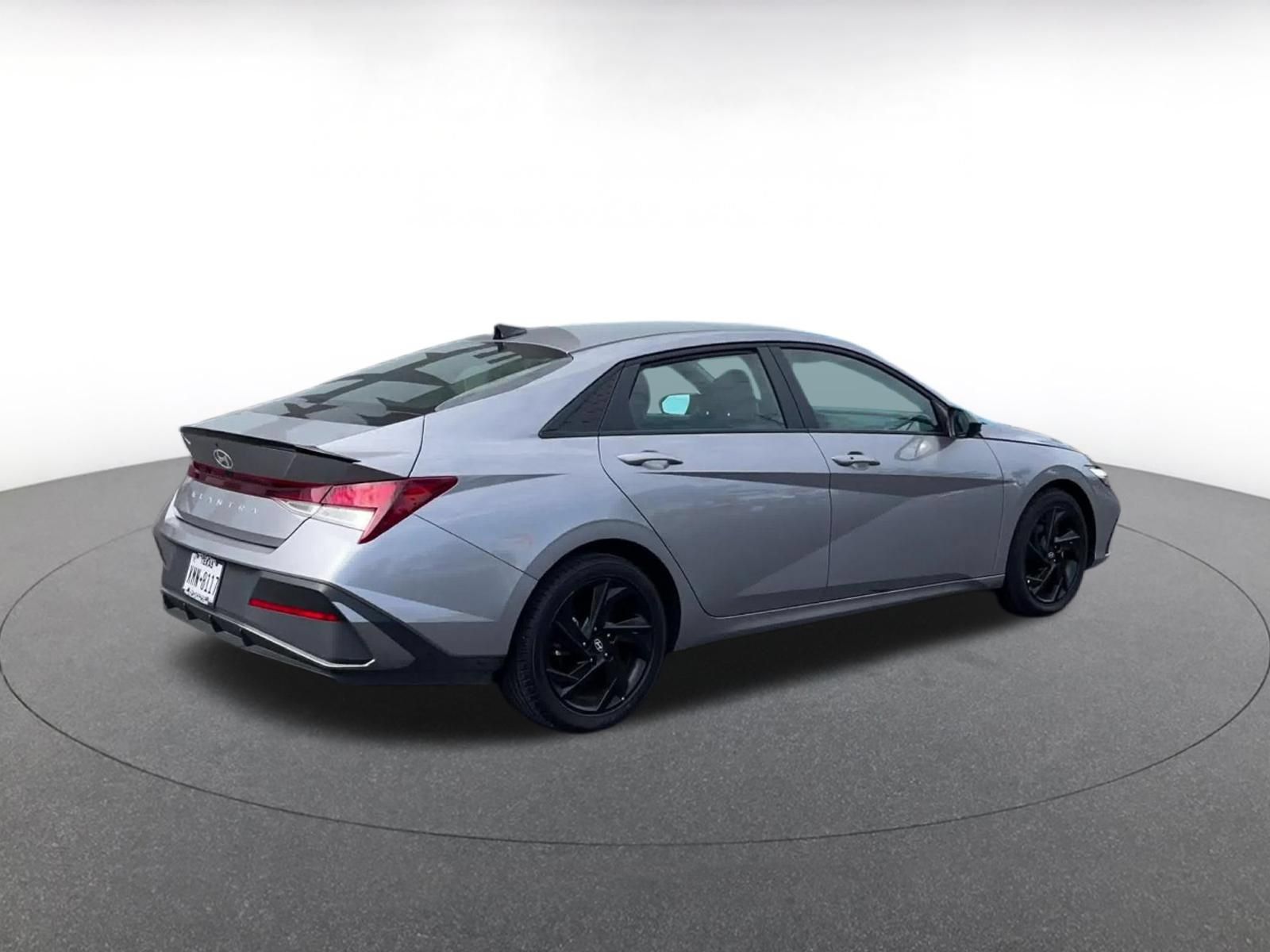 Used 2026 Hyundai Elantra Sport FWD image 14