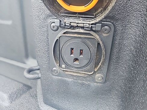 Used 2020 GMC Sierra 3500 Denali w/ Denali Ultimate Package image 34