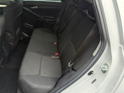 Used 2013 Toyota Matrix S FWD image 23