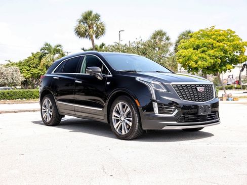 Used 2024 Cadillac XT5 Premium Luxury w/ Technology Package AWD/4WD image 1