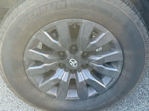 Used 2023 Toyota Tacoma Limited w/ Nightshade Package image 18