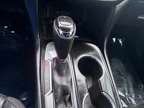 Used 2021 Chevrolet Equinox Premier w/ Redline Edition FWD image 19