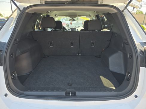 Used 2021 Chevrolet Equinox LT FWD image 22