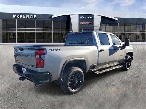 Used 2025 Chevrolet Silverado 2500 Custom w/ Custom Value Package image 4