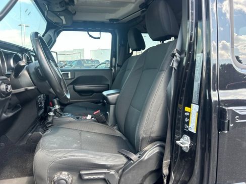 Used 2020 Jeep Gladiator Sport w/ Quick Order Package 24S AWD/4WD image 6
