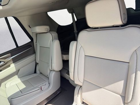 Used 2022 GMC Yukon Denali AWD/4WD image 13