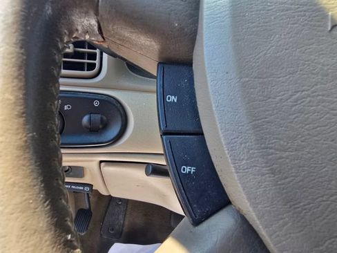 Used 2006 Ford Taurus SEL FWD image 22