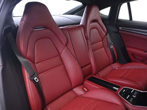 Certified 2023 Porsche Panamera 4 Platinum Edition AWD/4WD image 19