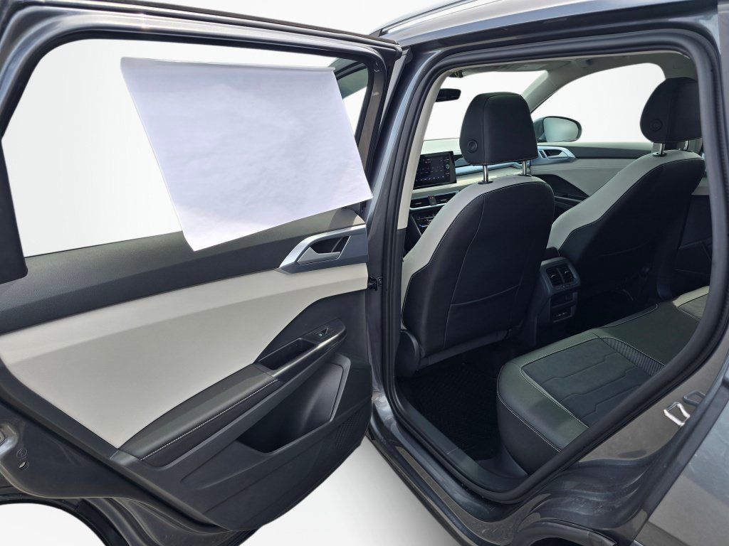 New 2026 Volkswagen Taos SE AWD/4WD image 34