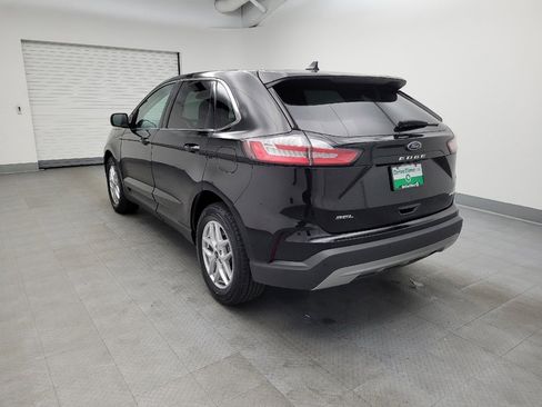 Used 2023 Ford Edge SEL image 5