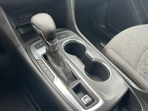 Used 2024 Chevrolet Equinox LT w/ LPO, Floor Liner Package image 24