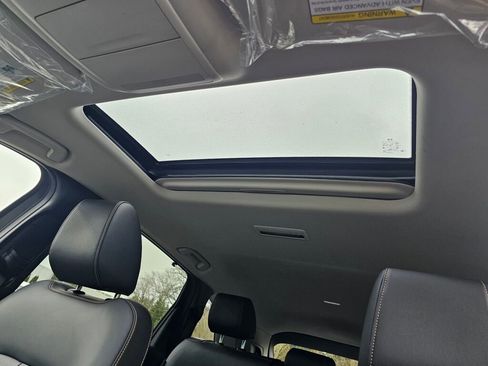 New 2026 MAZDA CX-90 Plug-In Hybrid w/ Preferred image 10