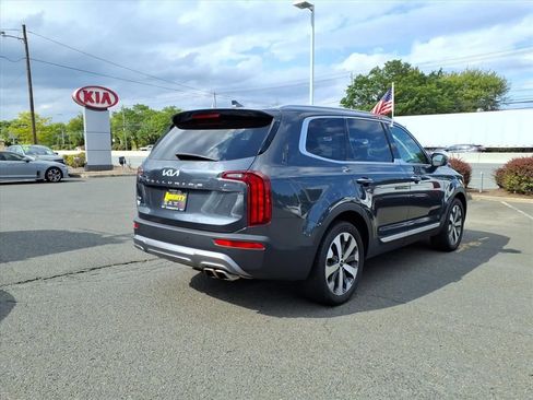 Certified 2022 Kia Telluride S image 6