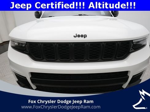 Used 2023 Jeep Grand Cherokee L Laredo image 23