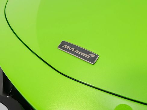 Used 2025 McLaren Artura Spider RWD image 34
