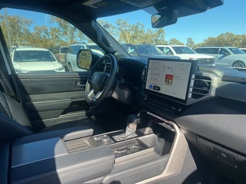 Used 2025 Toyota Sequoia Limited image 5