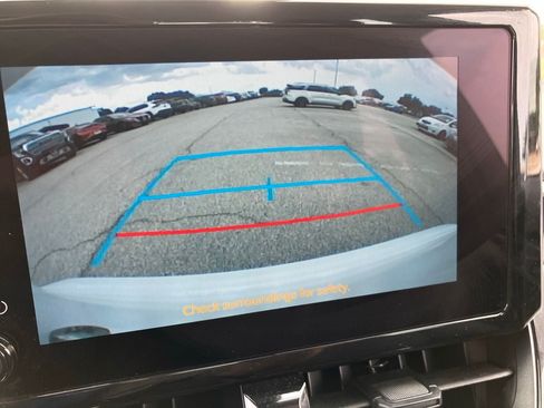Used 2025 Toyota Corolla LE FWD image 10