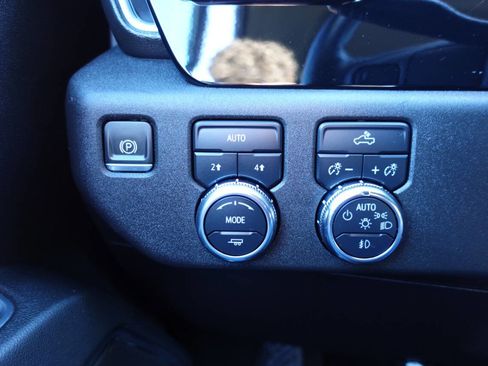 Used 2024 GMC Sierra 1500 Elevation image 46