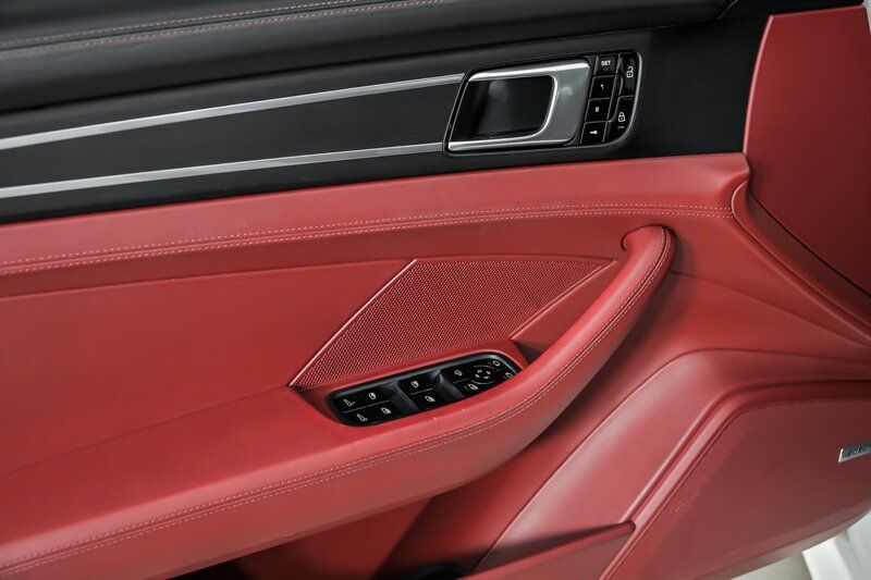 Used 2020 Porsche Panamera GTS AWD/4WD image 17