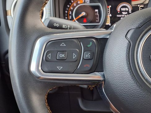 Used 2024 Jeep Wrangler Unlimited Sahara AWD/4WD image 23