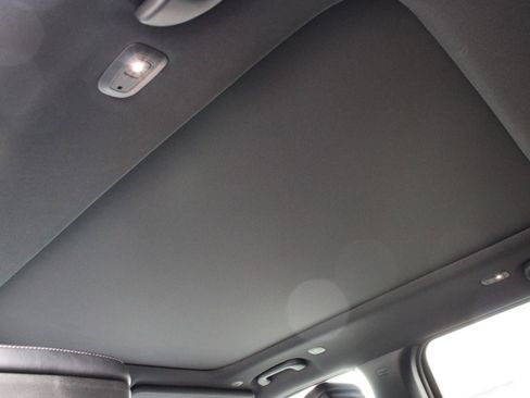 New 2026 Jeep Grand Wagoneer Limited w/ Premium Group II AWD/4WD image 17