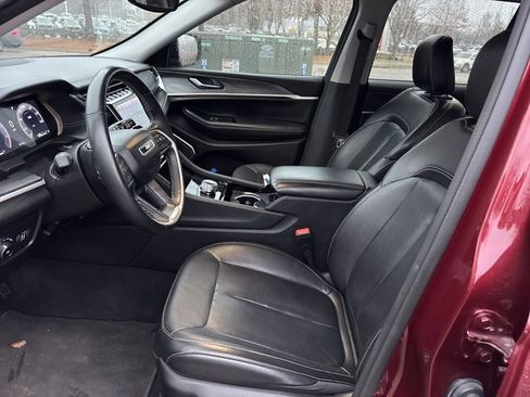 Used 2022 Jeep Grand Cherokee Limited image 14