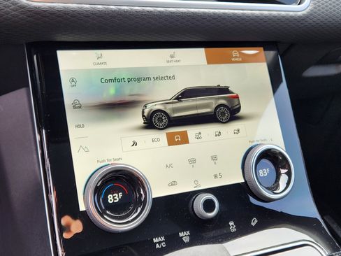 Certified 2022 Land Rover Range Rover Velar R-Dynamic S image 20