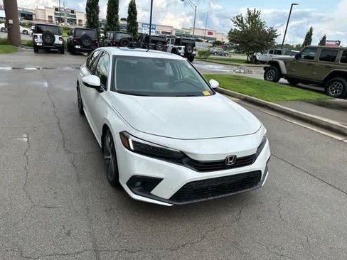 Used 2023 Honda Civic Touring image 27